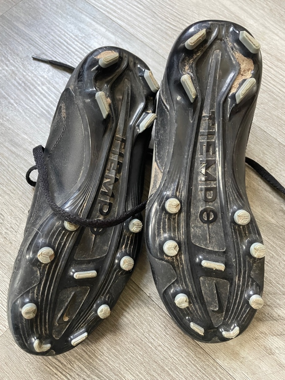 Nike Cleats - Picture 4 of 6